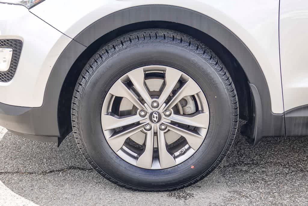 Thumbnail: 2013 Hyundai Santa Fe - 9