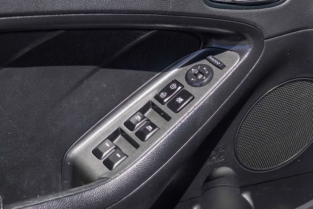 Thumbnail: 2014 Kia Forte - 20