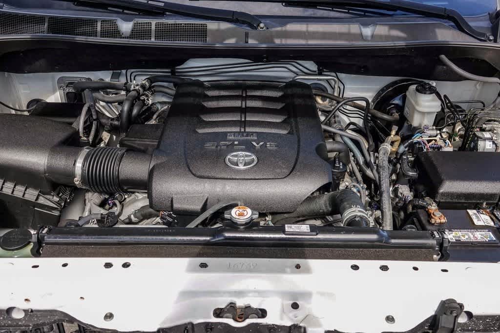 Thumbnail: 2018 Toyota Sequoia - 25