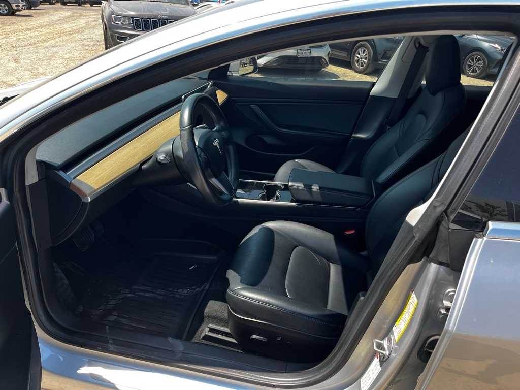 Thumbnail: 2018 Tesla Model 3 - 18