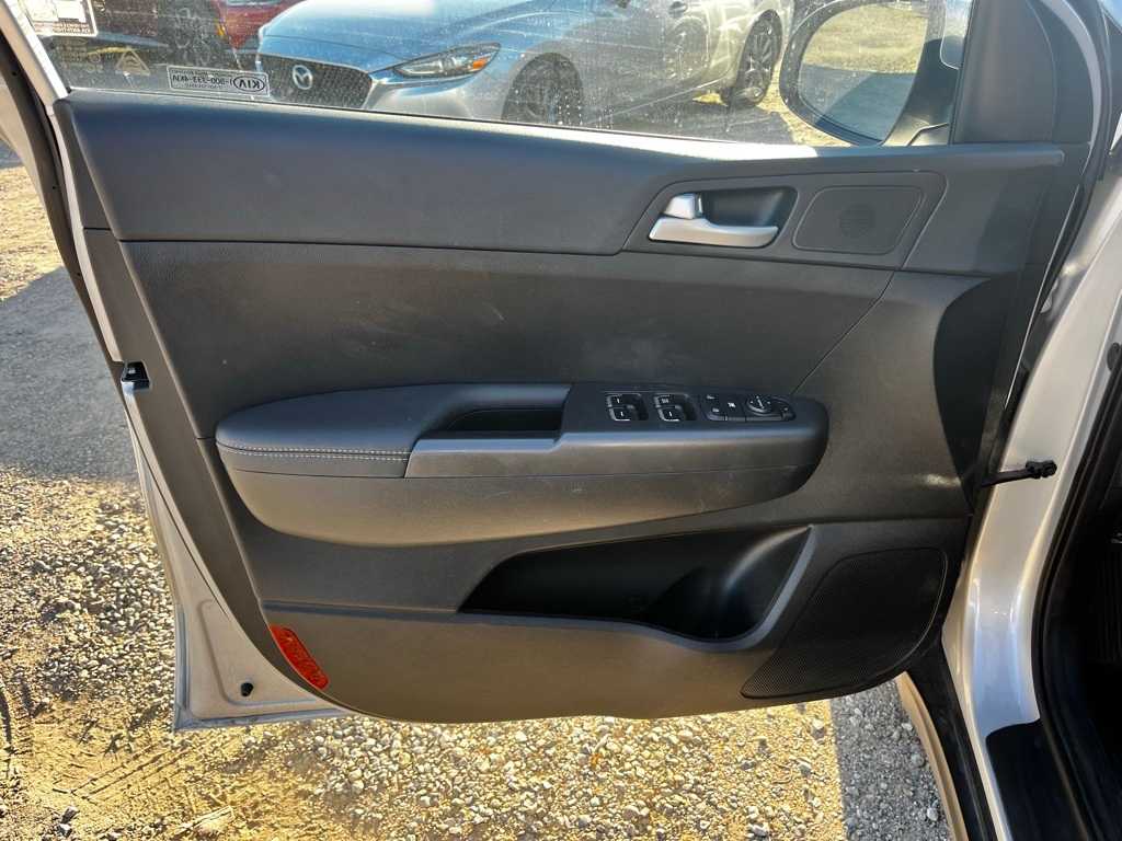 Thumbnail: 2021 Kia Sportage - 13