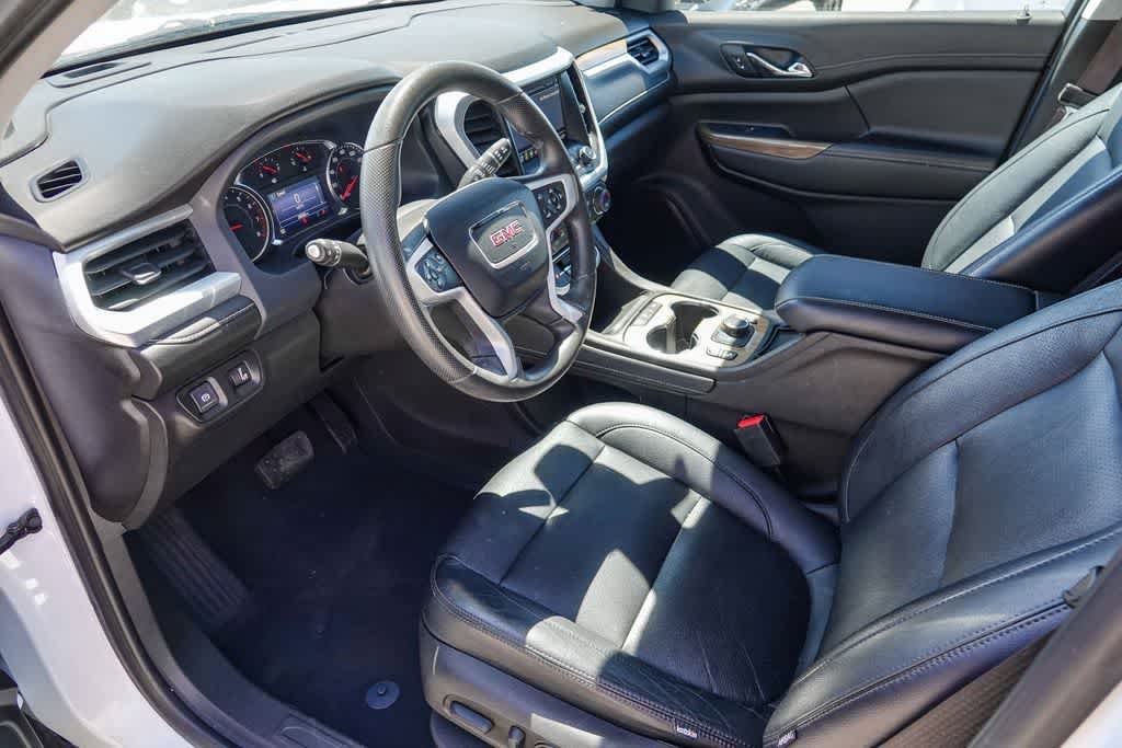 Thumbnail: 2023 GMC Acadia - 16