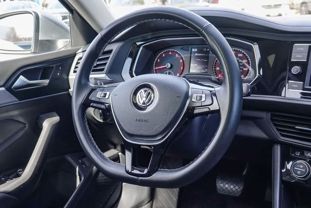 Thumbnail: 2021 Volkswagen Jetta - 14