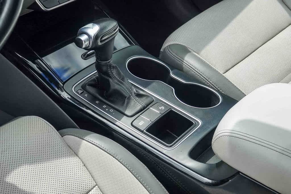 Thumbnail: 2017 Kia Sorento - 18