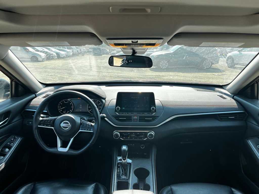 Thumbnail: 2021 Nissan Altima - 20