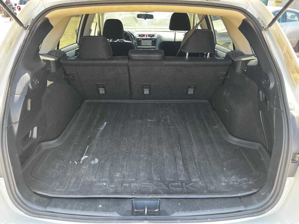 Thumbnail: 2015 Subaru Outback - 11