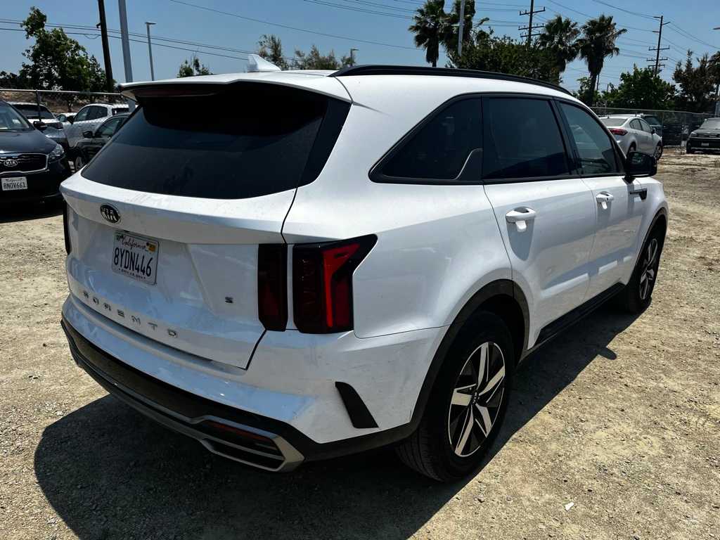 Thumbnail: 2021 Kia Sorento - 5