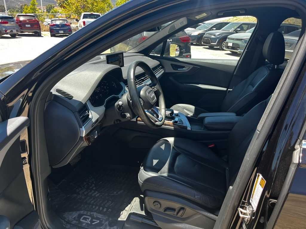 Thumbnail: 2019 Audi Q7 - 18