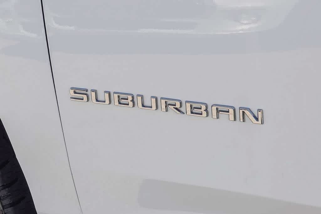 Thumbnail: 2022 Chevrolet Suburban - 10