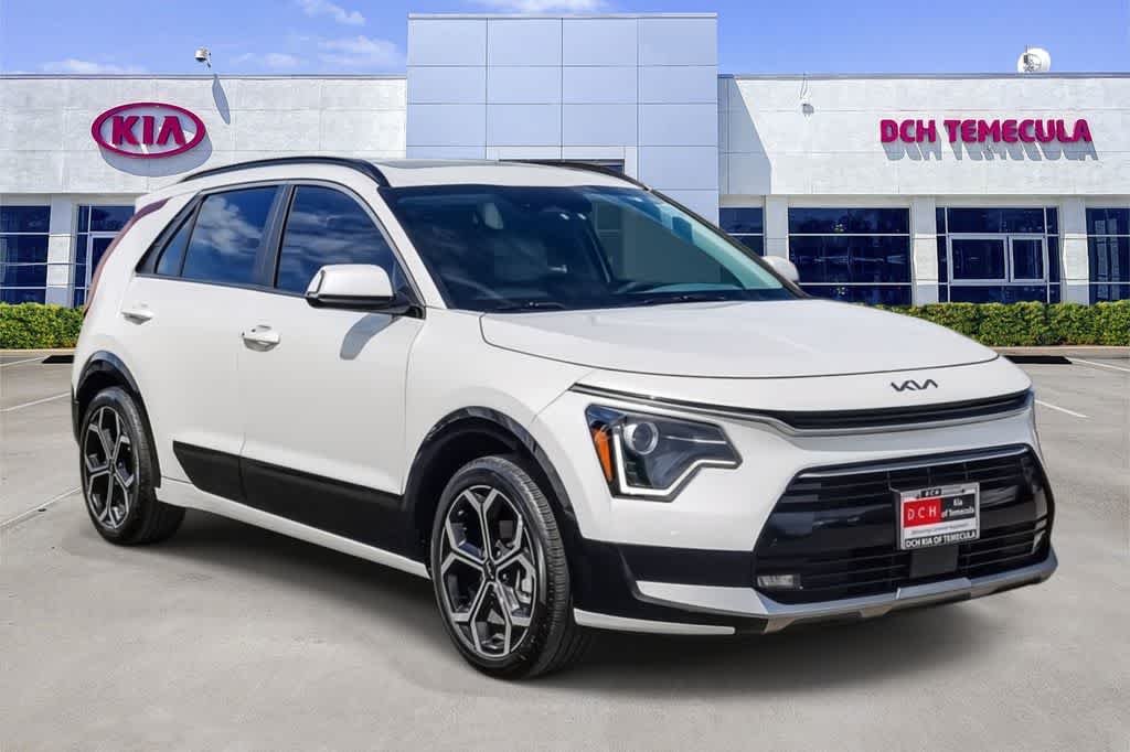 2023 Kia Niro EX Touring photo 2