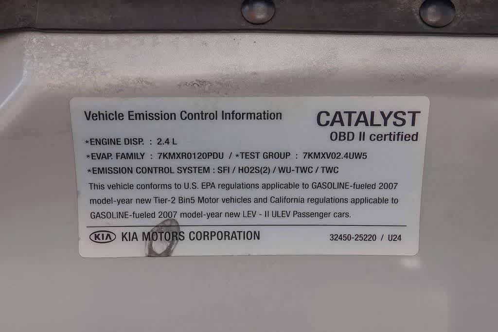 Thumbnail: 2007 Kia Rondo - 28