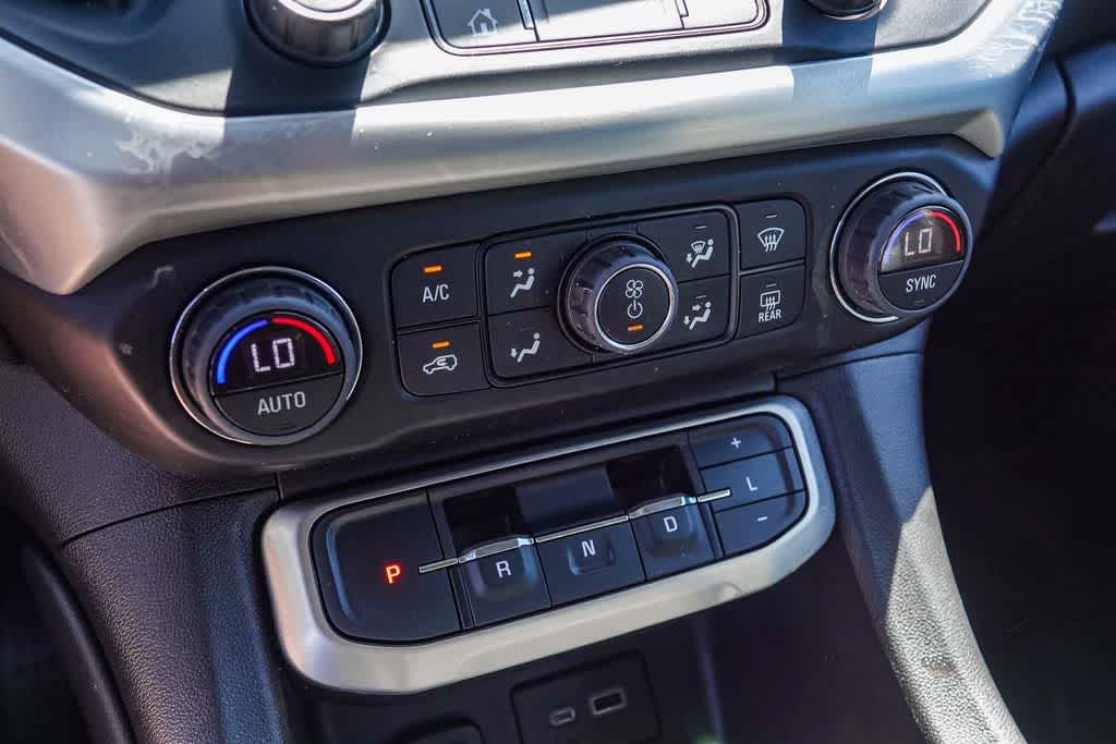 Thumbnail: 2023 GMC Acadia - 21