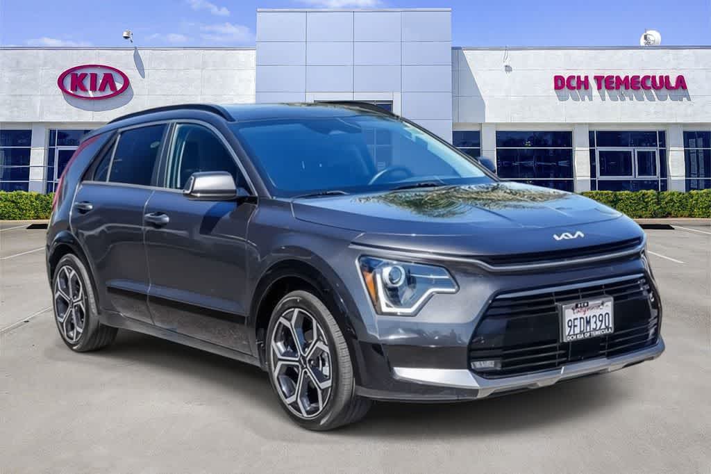 2023 Kia Niro EX Touring photo 2