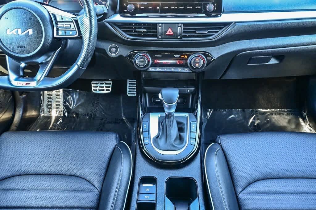 Thumbnail: 2023 Kia Forte - 24