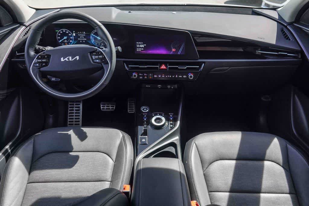 Thumbnail: 2023 Kia Niro - 11