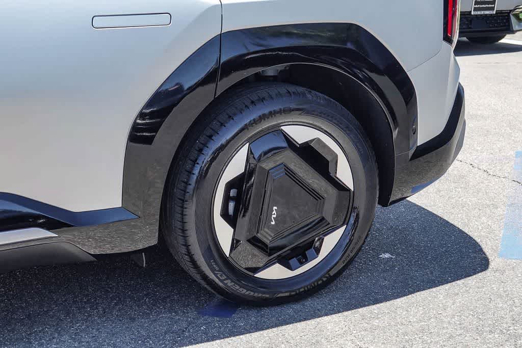 Thumbnail: 2024 Kia EV9 - 9
