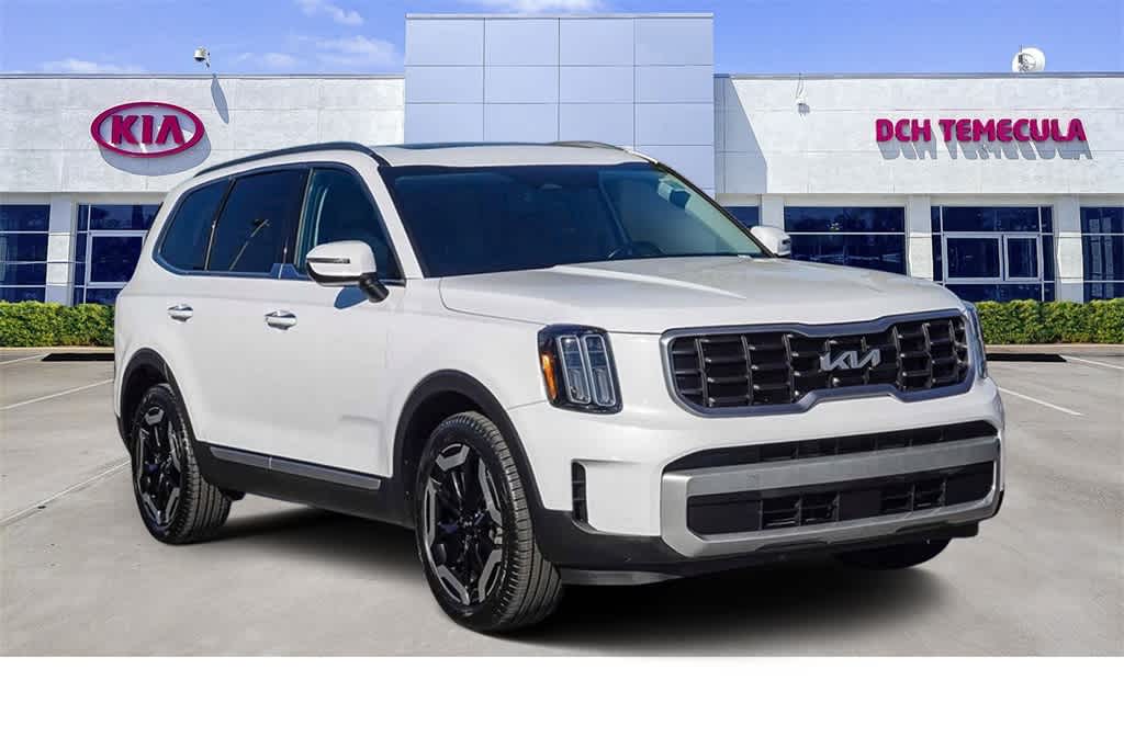 Thumbnail: 2023 Kia Telluride - 3