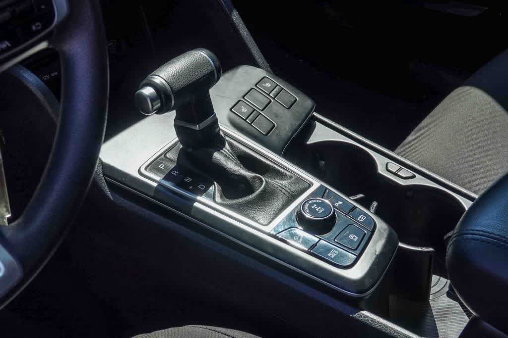 Thumbnail: 2023 Kia Sportage - 17