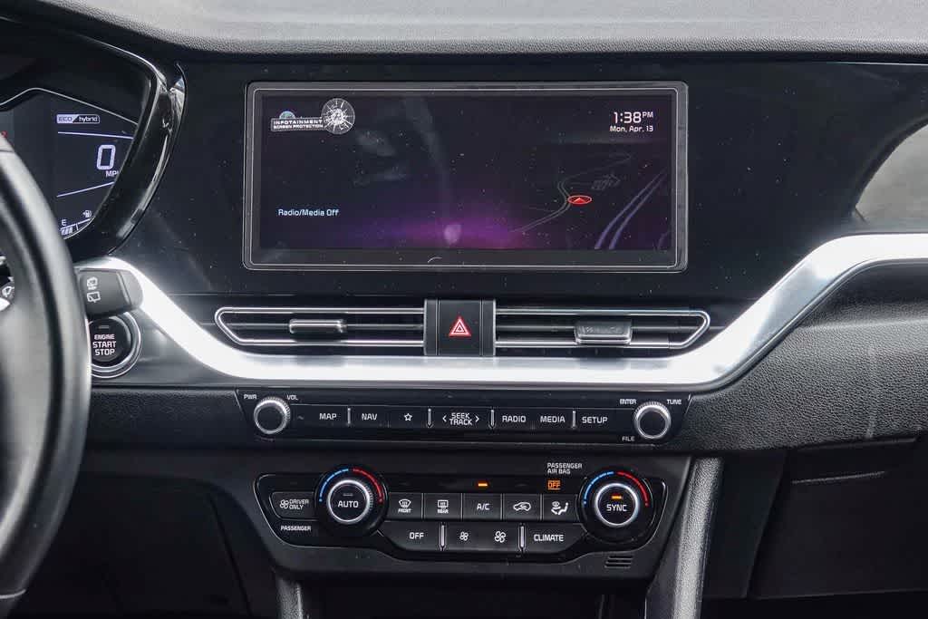 Thumbnail: 2022 Kia Niro - 12