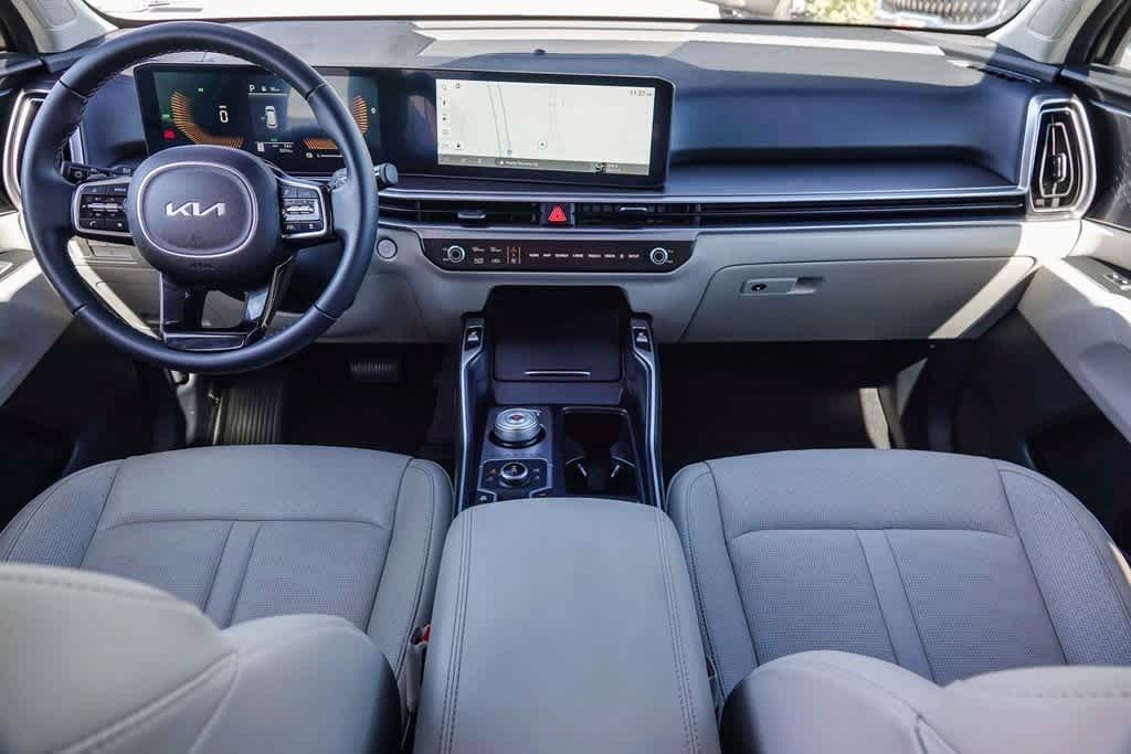 Thumbnail: 2025 Kia Sorento - 11