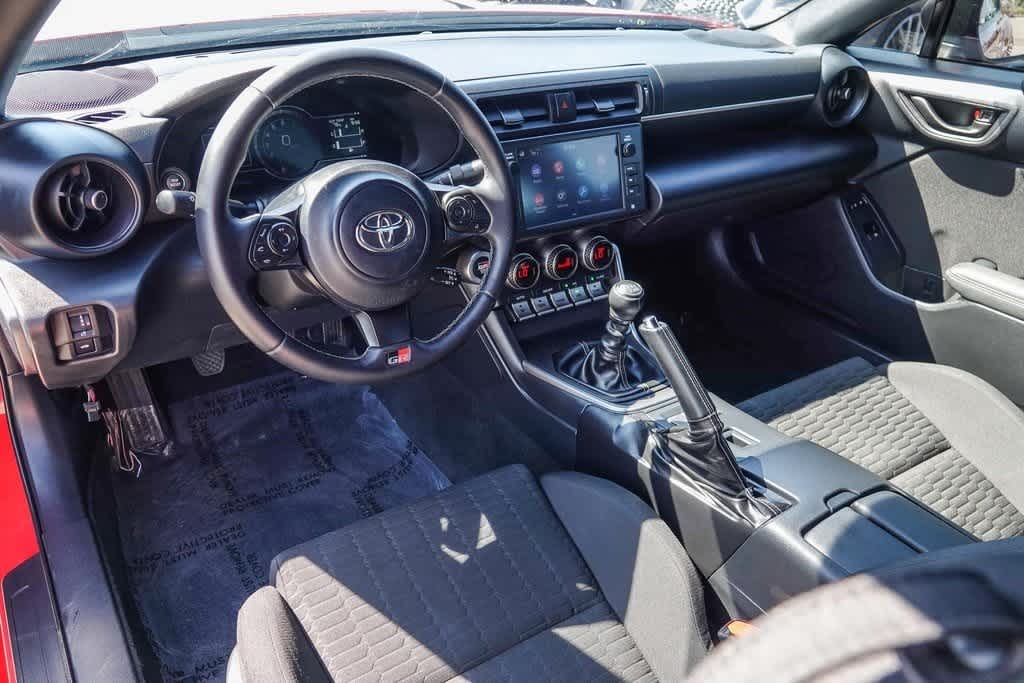Thumbnail: 2022 Toyota GR86 - 11