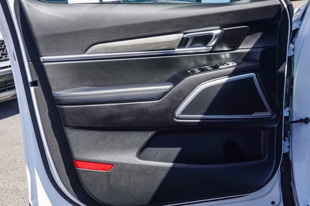 Thumbnail: 2021 Kia Telluride - 19