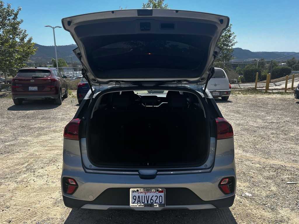 Thumbnail: 2022 Kia Niro - 10