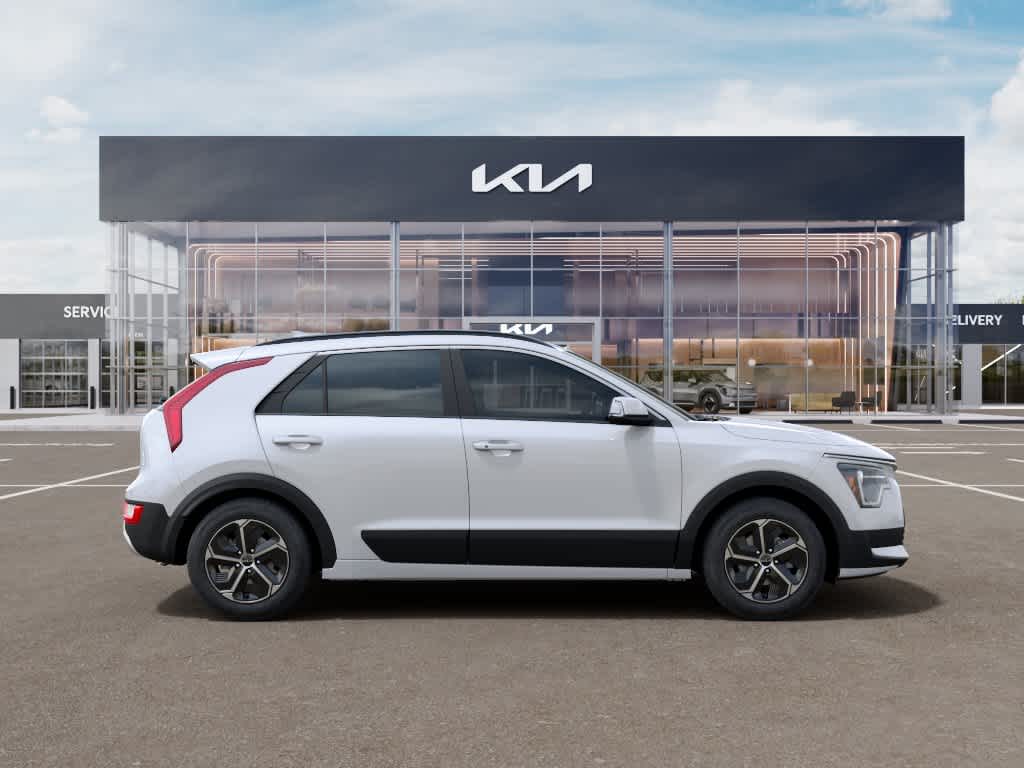 Thumbnail: 2026 Kia Niro - 7