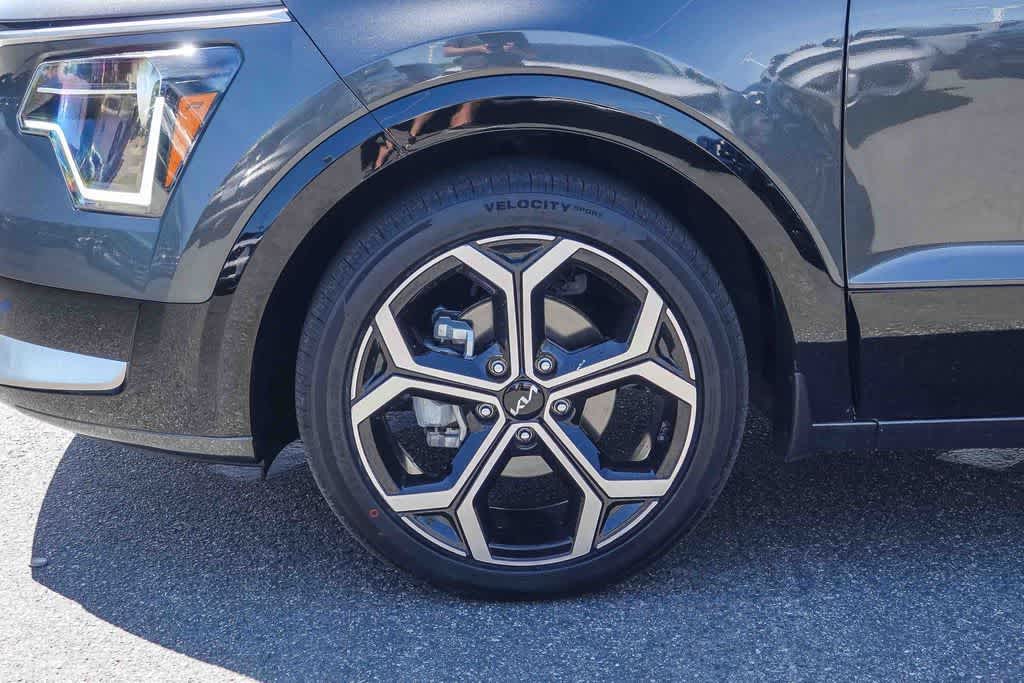 Thumbnail: 2023 Kia Niro - 10