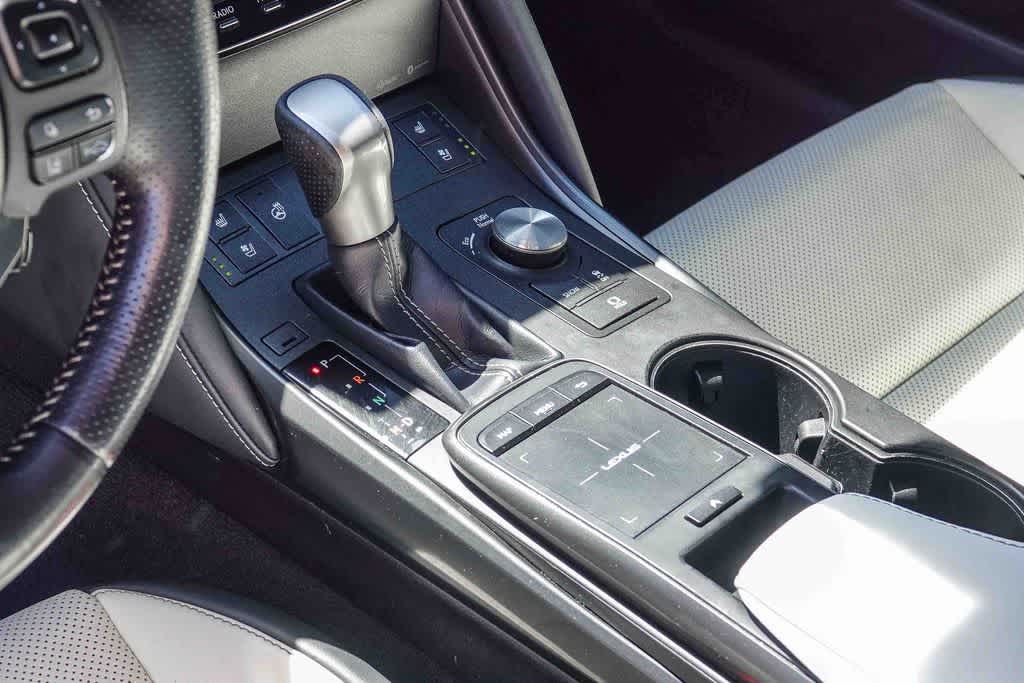 Thumbnail: 2023 Lexus IS - 18