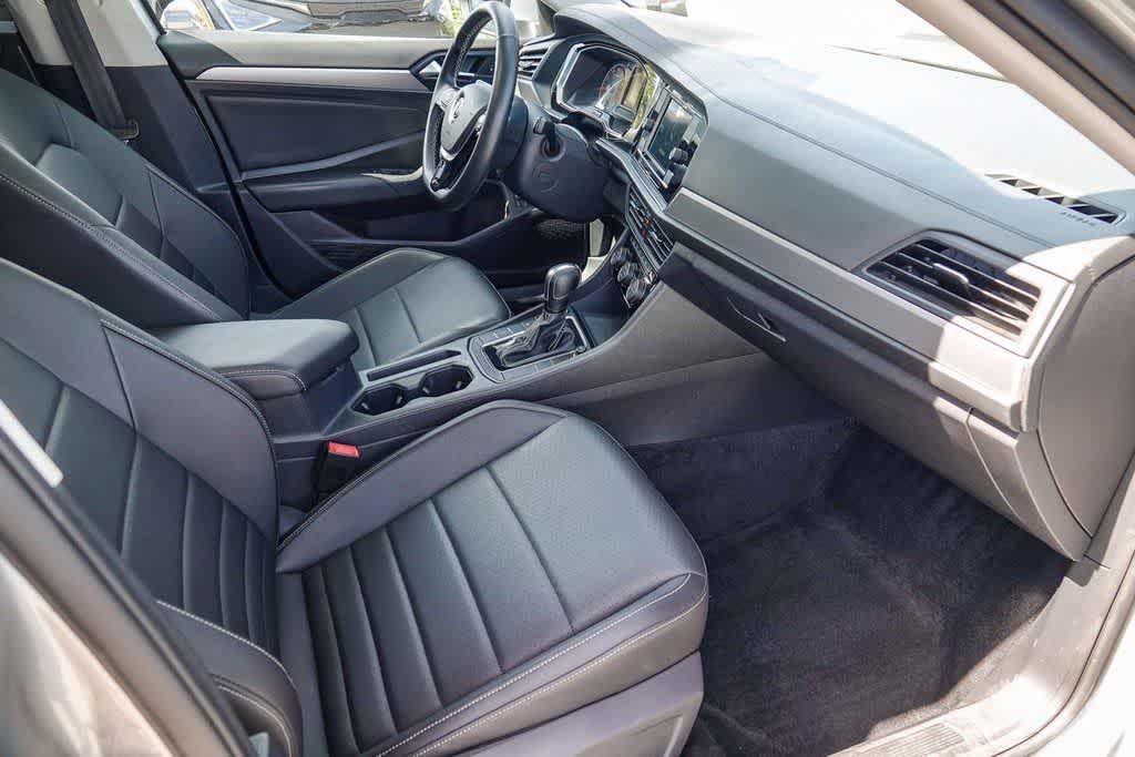 Thumbnail: 2021 Volkswagen Jetta - 15