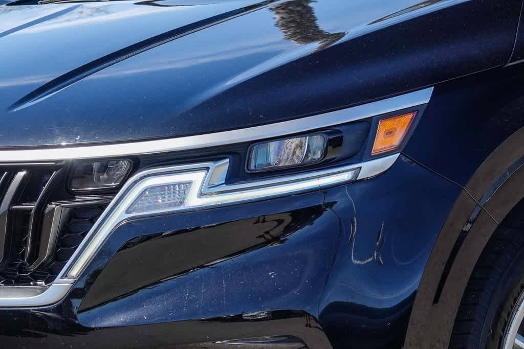 Thumbnail: 2022 Kia Carnival - 8