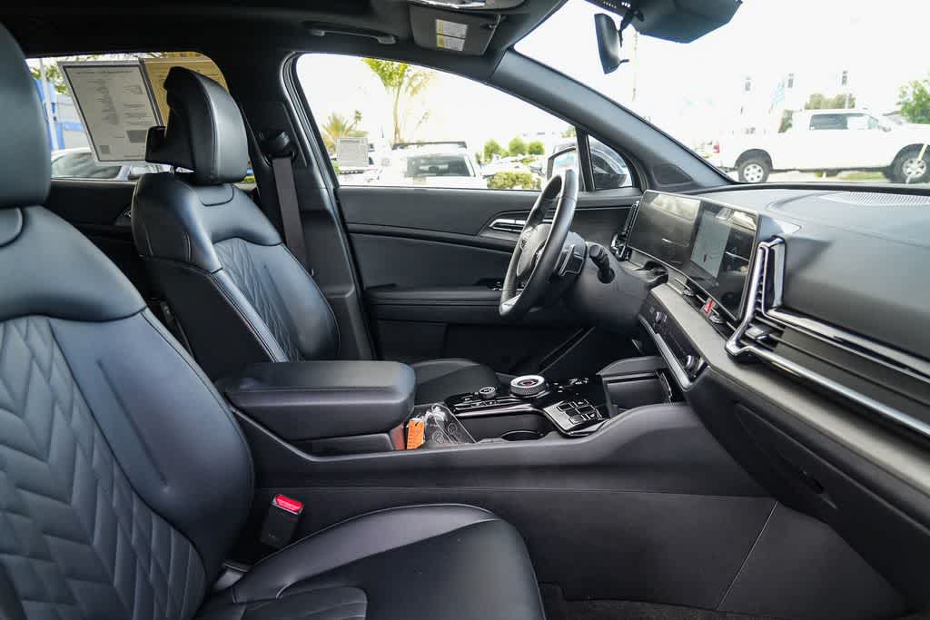 Thumbnail: 2025 Kia Sportage - 17
