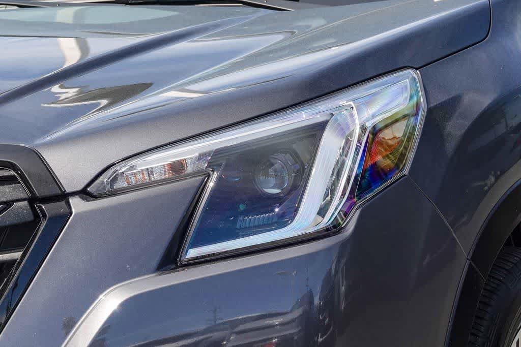 2023 Subaru Forester Premium photo 3