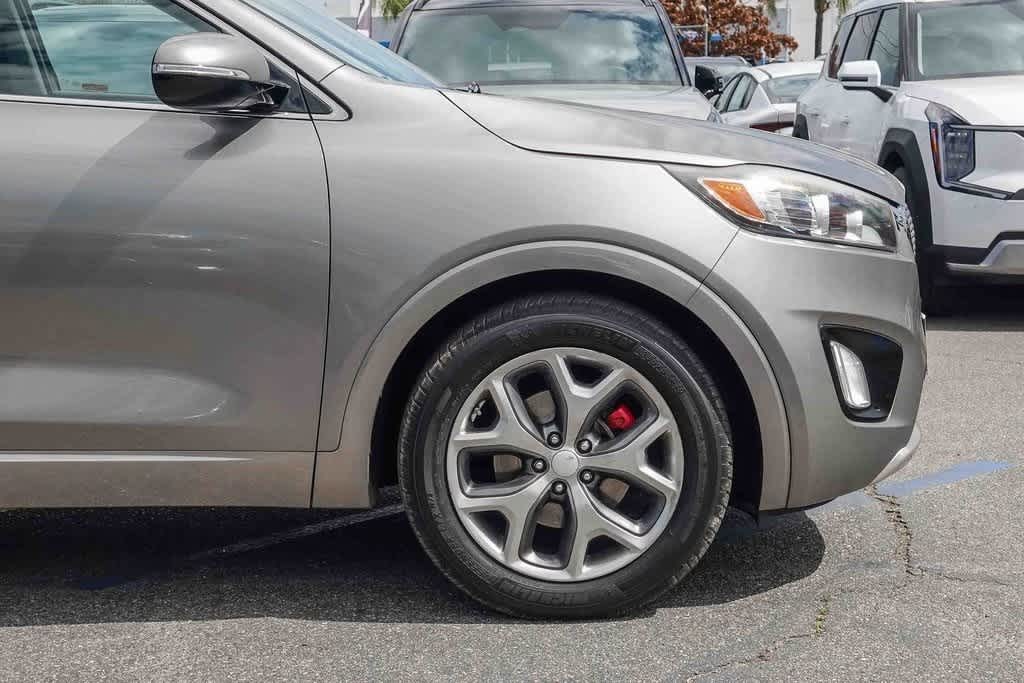 Thumbnail: 2017 Kia Sorento - 9