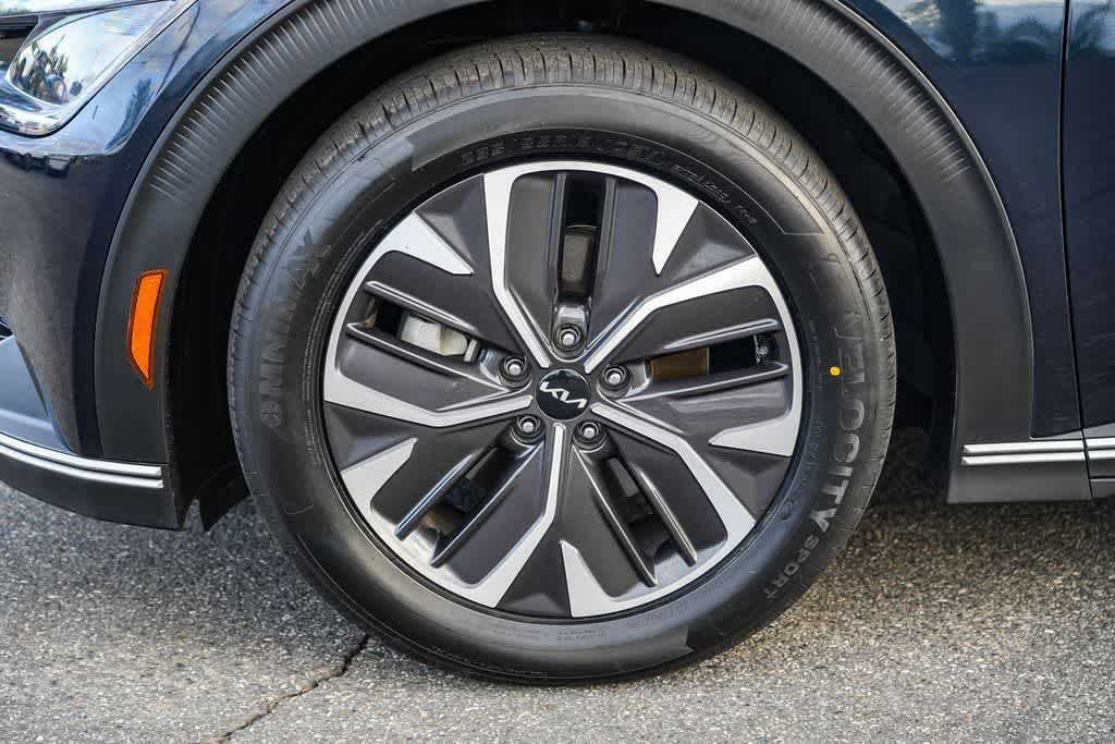 Thumbnail: 2024 Kia EV6 - 8