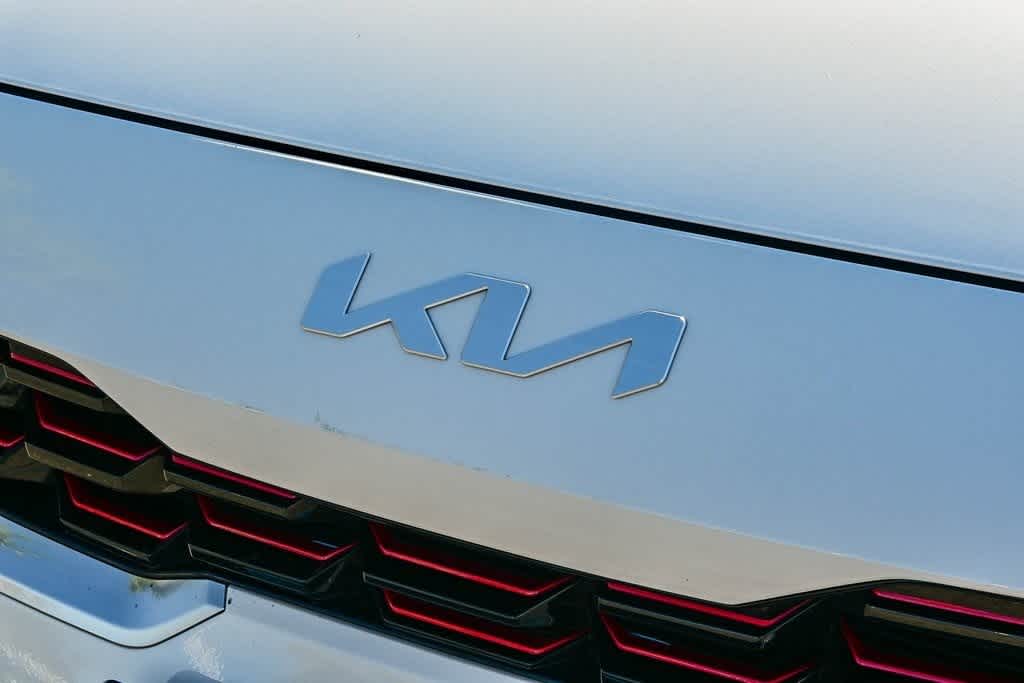 Thumbnail: 2023 Kia Forte - 14