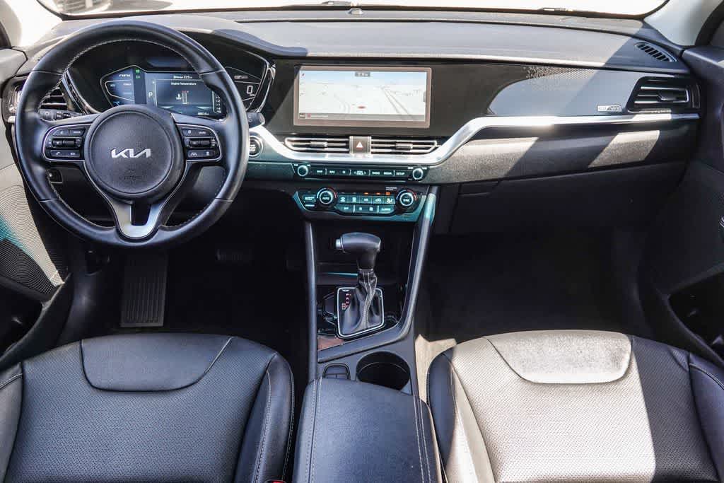 Thumbnail: 2022 Kia Niro - 11