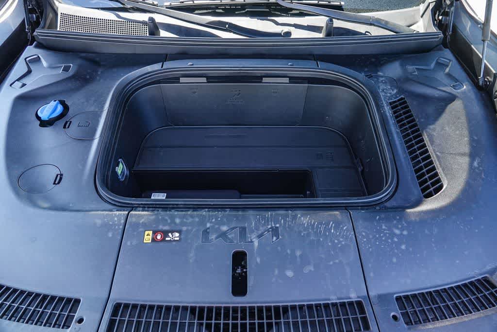 Thumbnail: 2024 Kia EV9 - 26