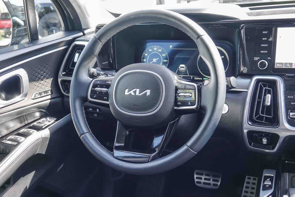 Thumbnail: 2023 Kia Sorento - 14