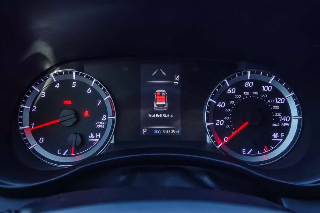 Thumbnail: 2021 Toyota Highlander - 23