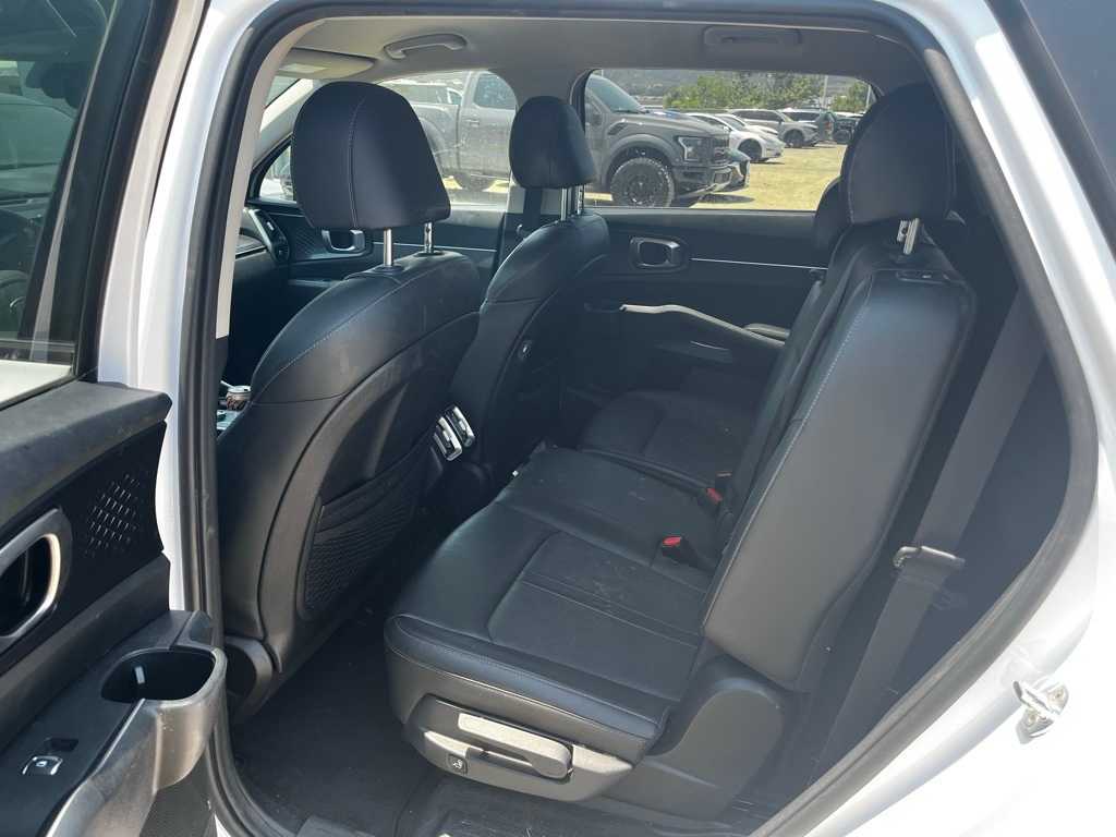 Thumbnail: 2021 Kia Sorento - 12