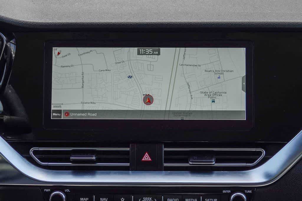 Thumbnail: 2022 Kia Niro - 13