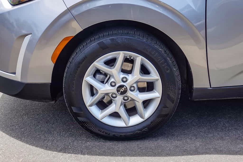 Thumbnail: 2023 Kia Soul - 9