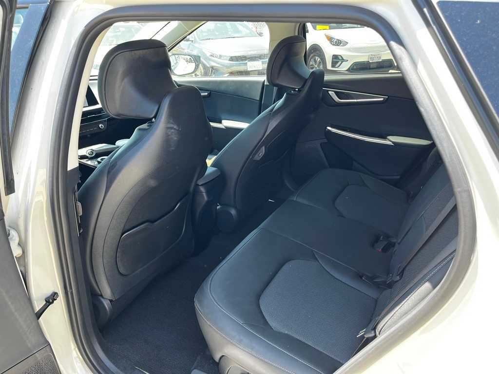 2024 Kia EV6 Light 12