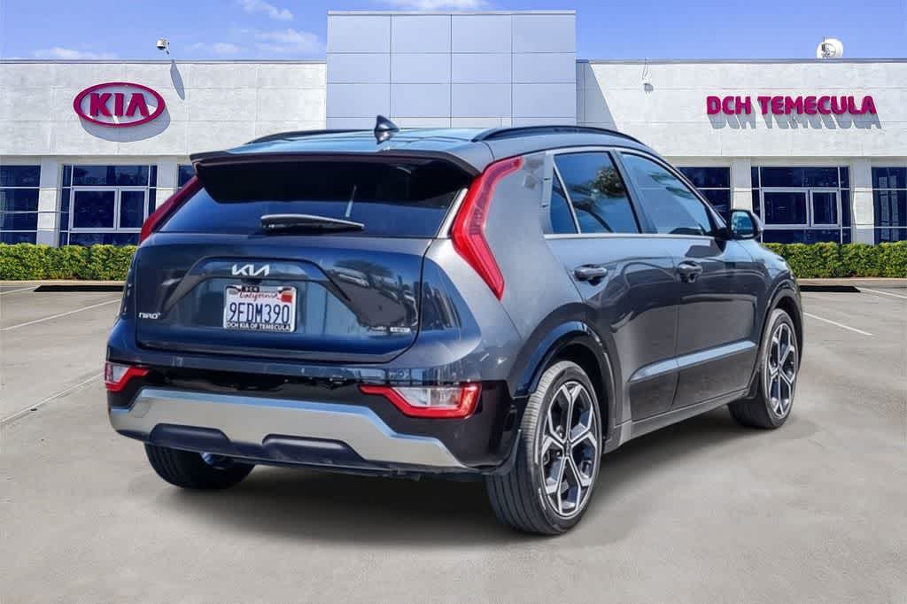 Thumbnail: 2023 Kia Niro - 4