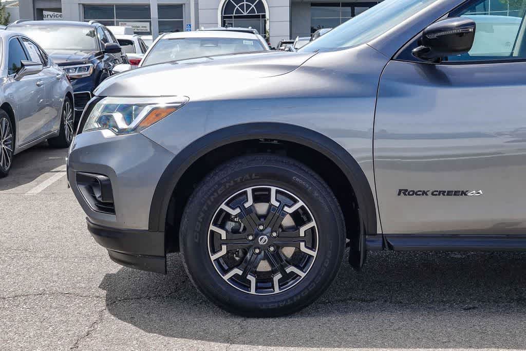 Thumbnail: 2020 Nissan Pathfinder - 9