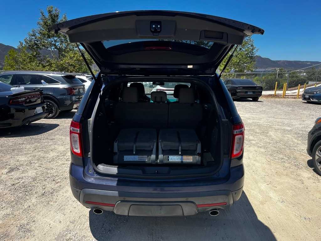 Thumbnail: 2011 Ford Explorer - 10