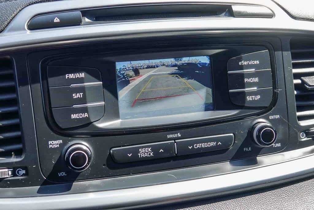 Thumbnail: 2016 Kia Sorento - 24
