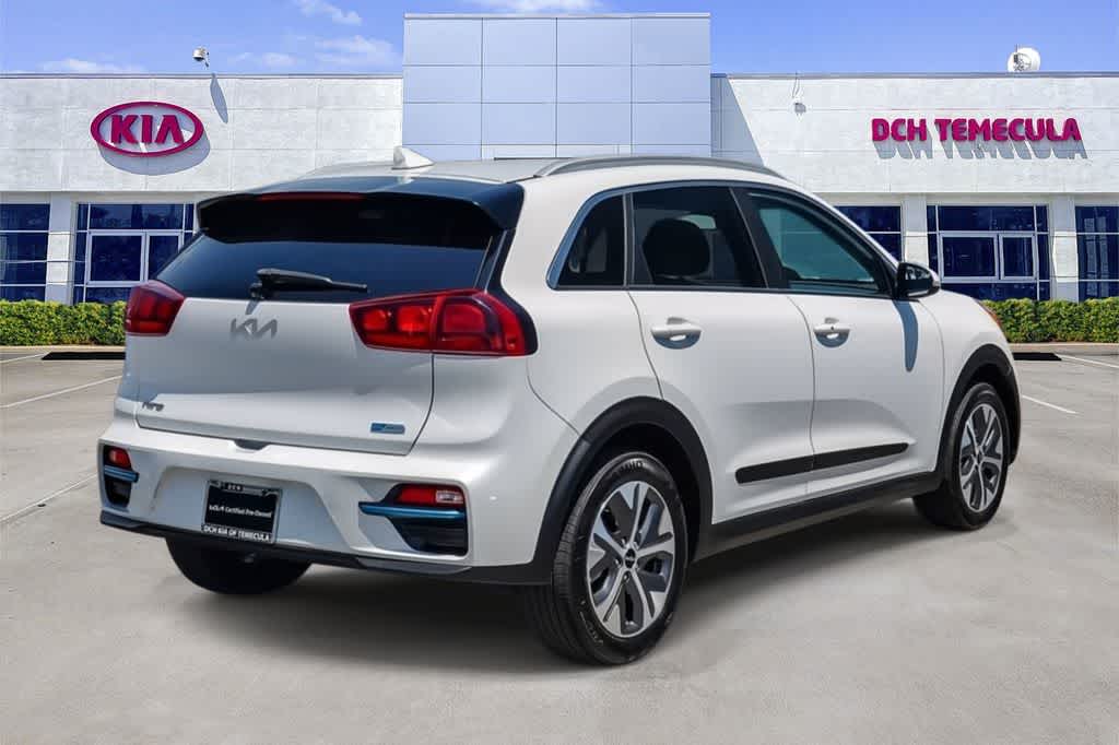 Thumbnail: 2022 Kia Niro - 4
